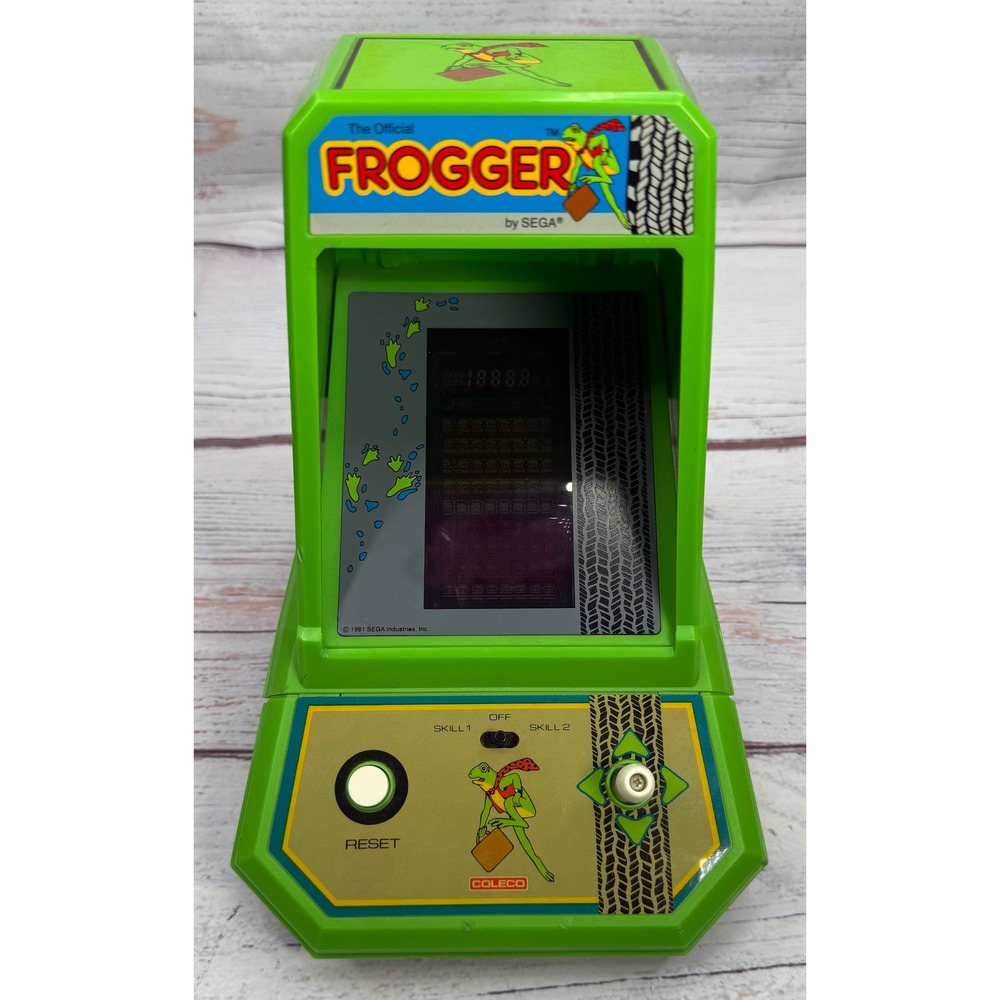 Vintage 1981 Coleco Frogger Tabletop Arcade Game Sega VFD Electronic Retro Toy